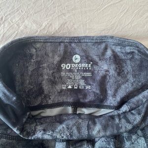 90 degree leggings